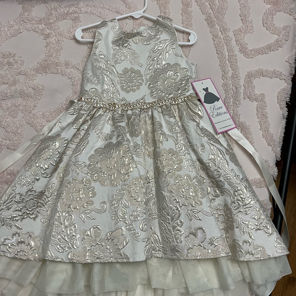 Size 4T - Toddler Brocade Dress with Ruffle Hem - Picture 3 of 5